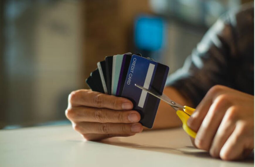 8 Things About Credit Card Debt You May Not Have Known